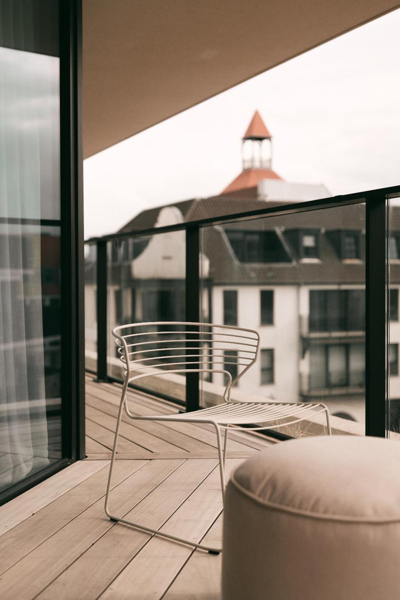 Enso District Hotel Кноке-Хайст Екстериор снимка